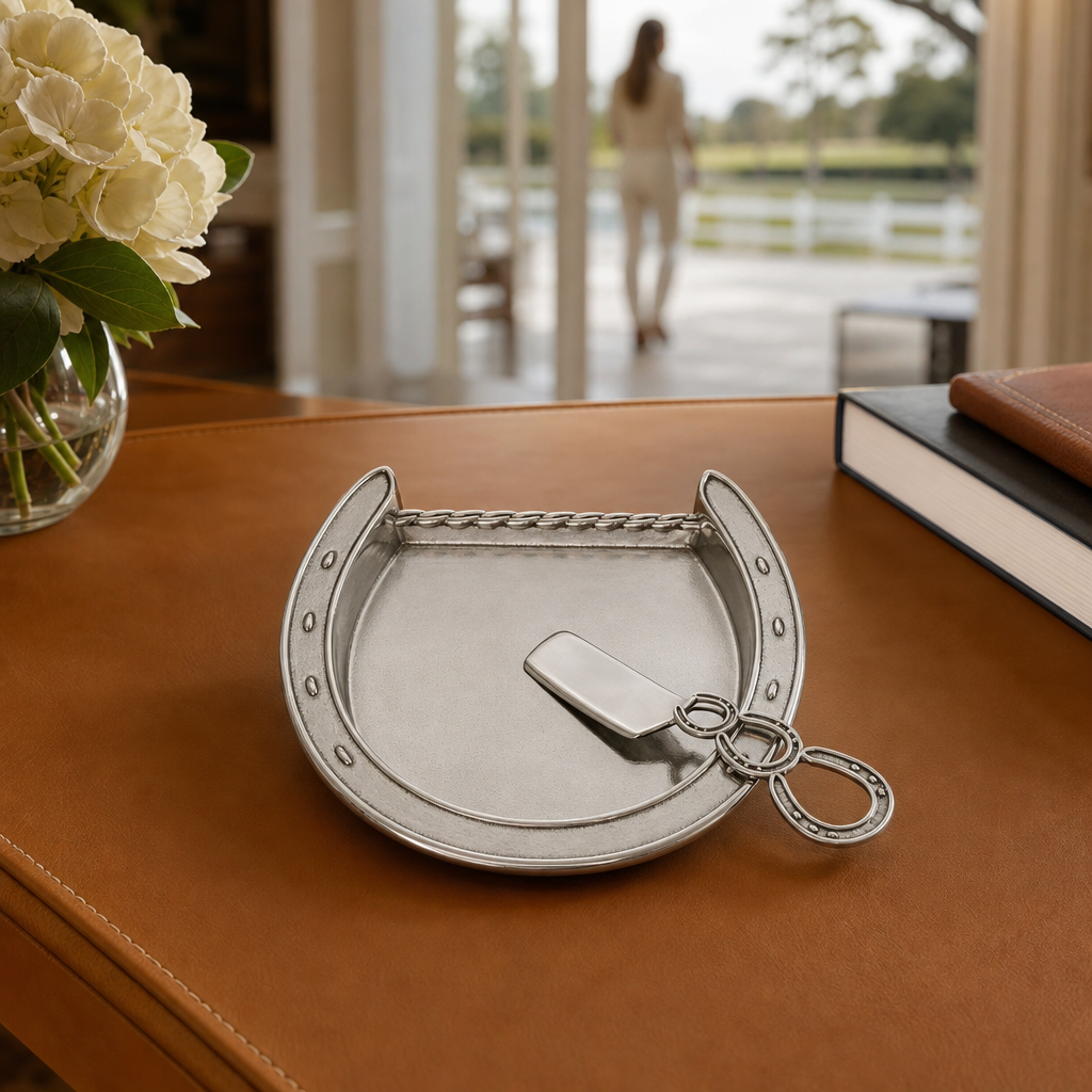 Horseshoe Plate with Server