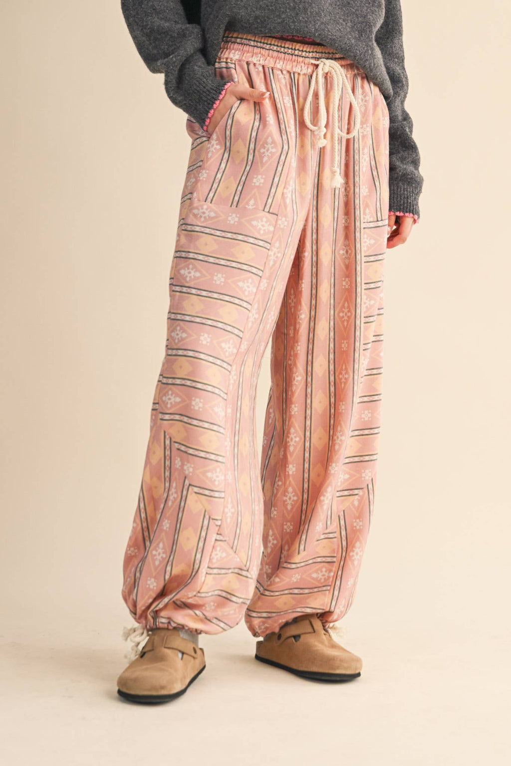 AZTEC PRINT PARACHUTE PANTS