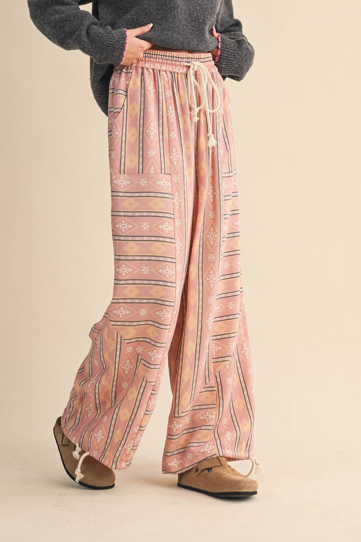 AZTEC PRINT PARACHUTE PANTS
