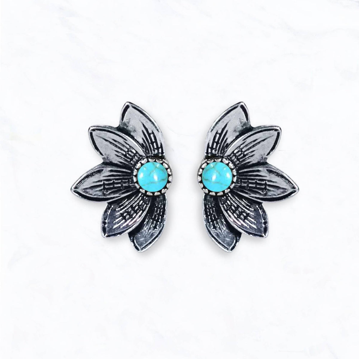 Flower Petal Stud Earrings with Turquoise Center: Silver / Turquoise