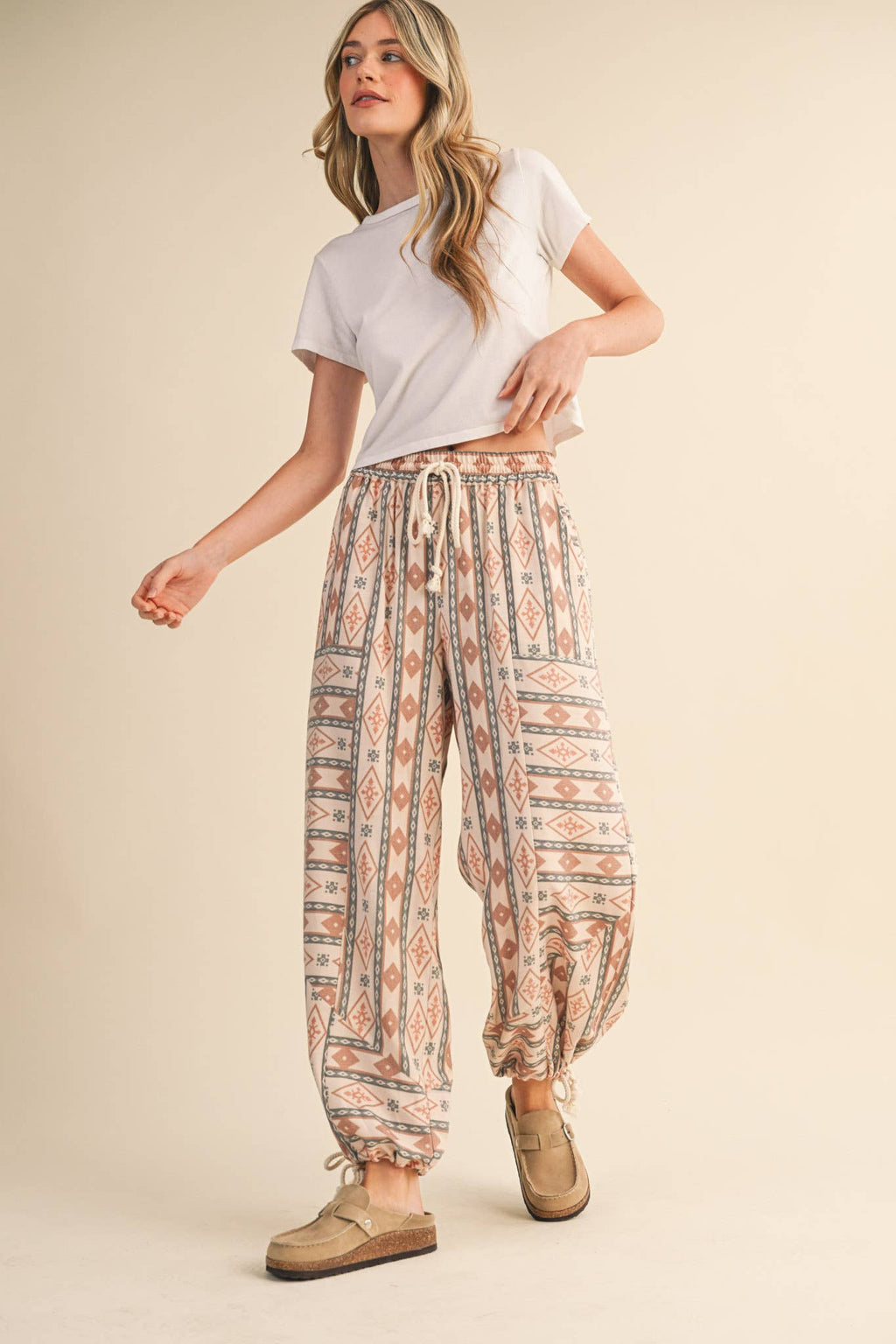 AZTEC PRINT PARACHUTE PANTS