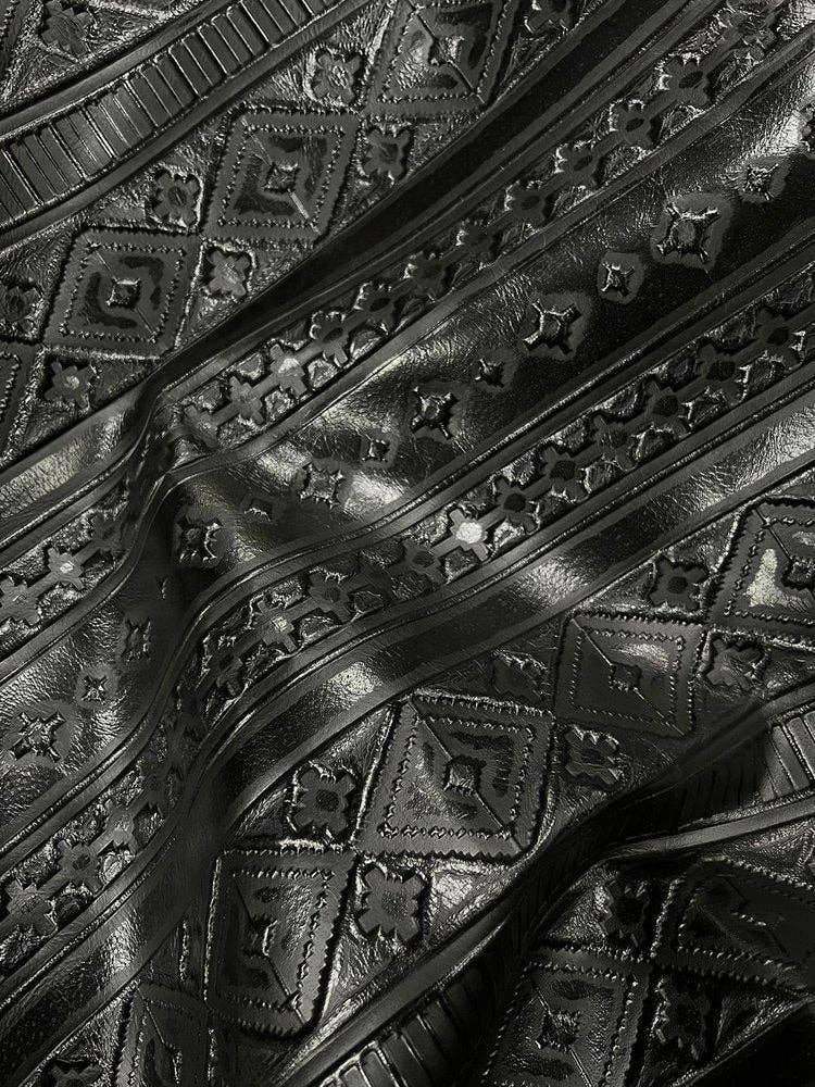 Embossed Leather Wallet in Black Navajo w/ Snap