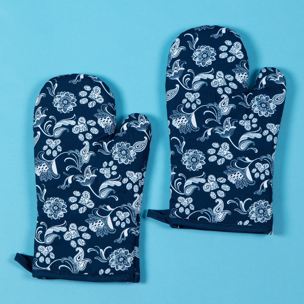 Distinctly Designed Oven Mitts - Set of 2