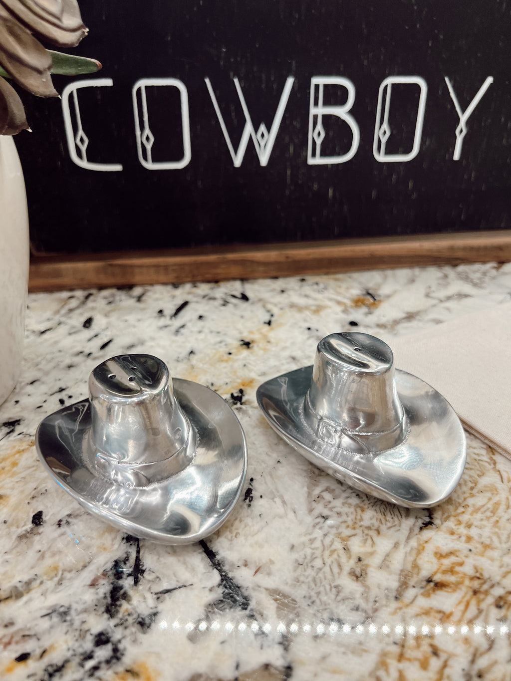 The Hat Salt & Pepper Shakers