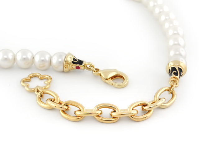 Fab Beige Flower Enamel Necklace
