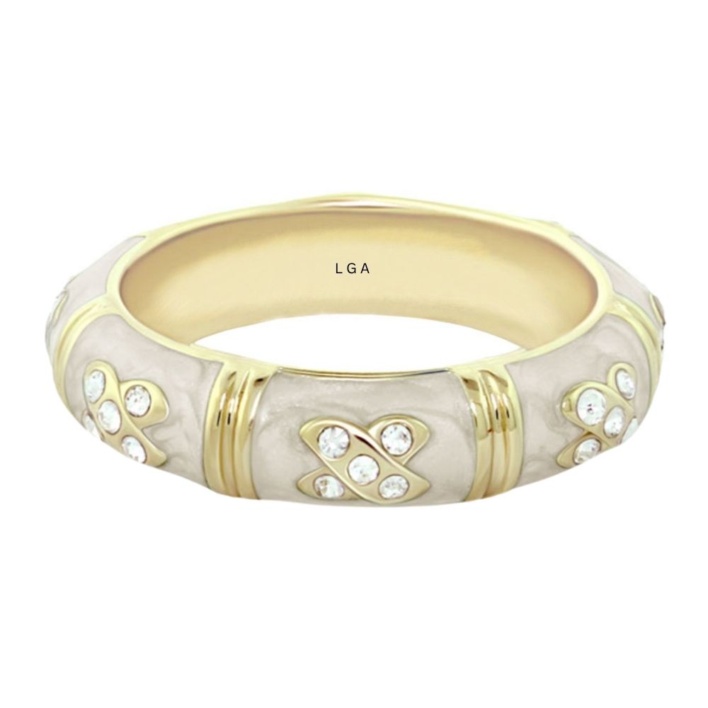 Elegant Hugs Ring