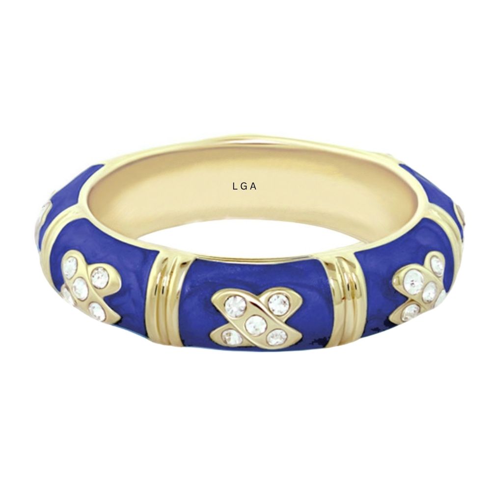 Elegant Hugs Ring