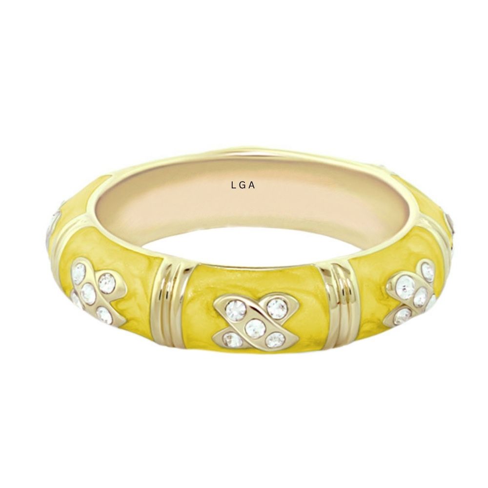 Elegant Hugs Ring