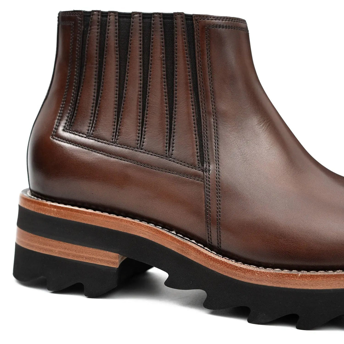Brown Round-Toe Chelsea Boots with Ribbed Panels