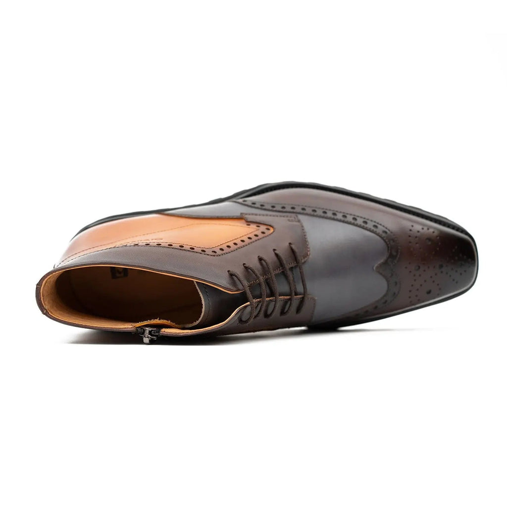 Two-Tone Wingtip Ankle Boots with Metal Eyelets