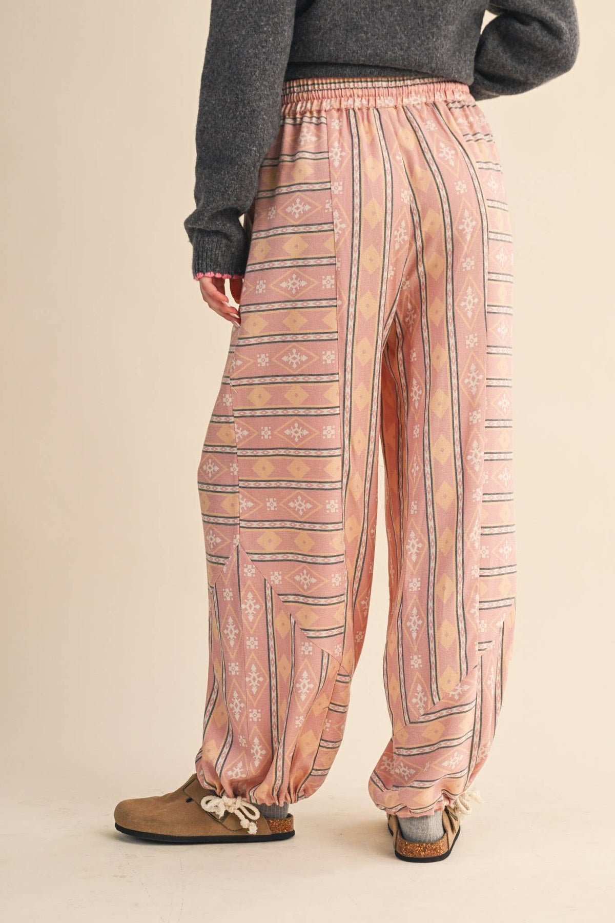 AZTEC PRINT PARACHUTE PANTS