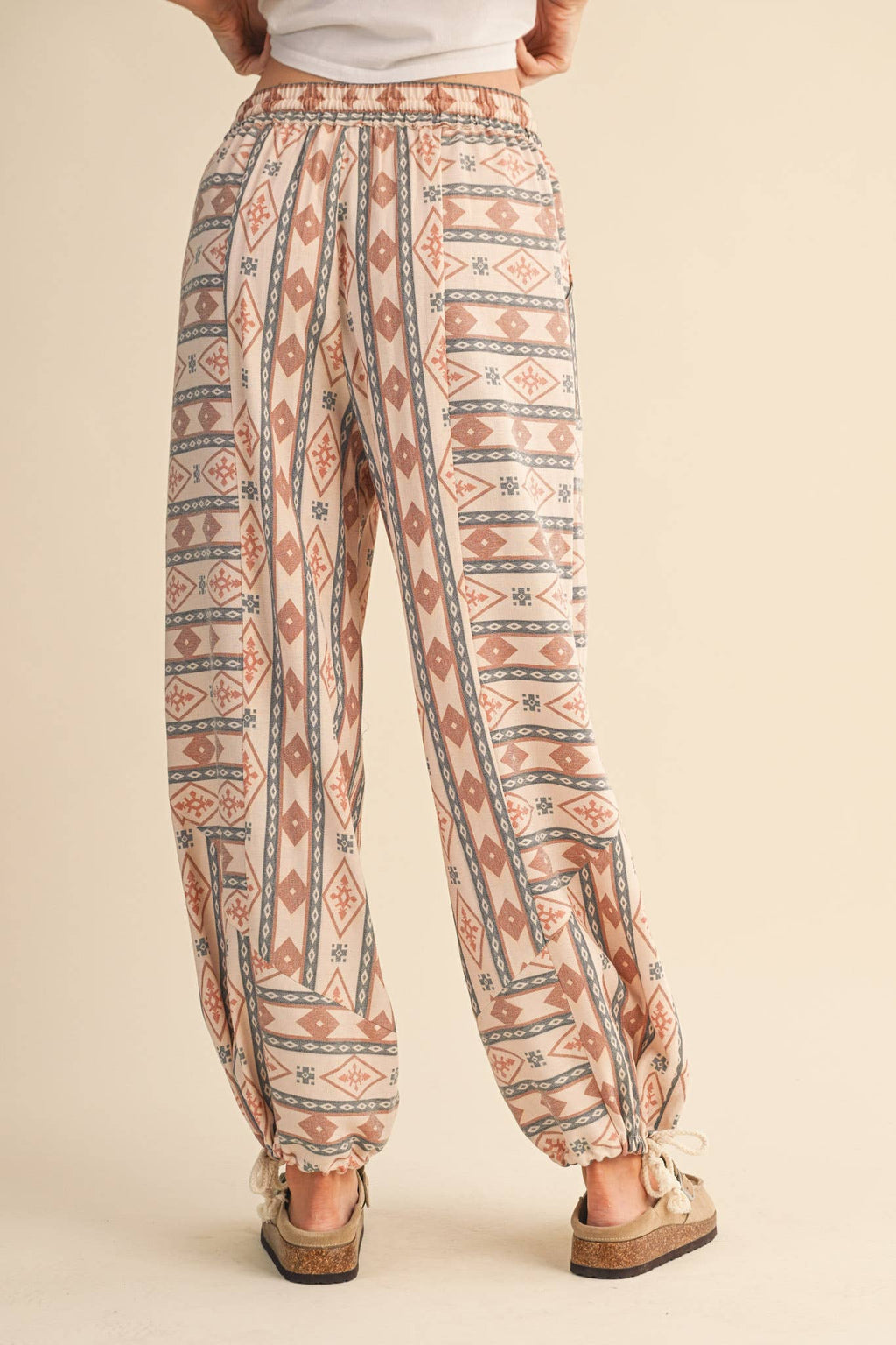AZTEC PRINT PARACHUTE PANTS