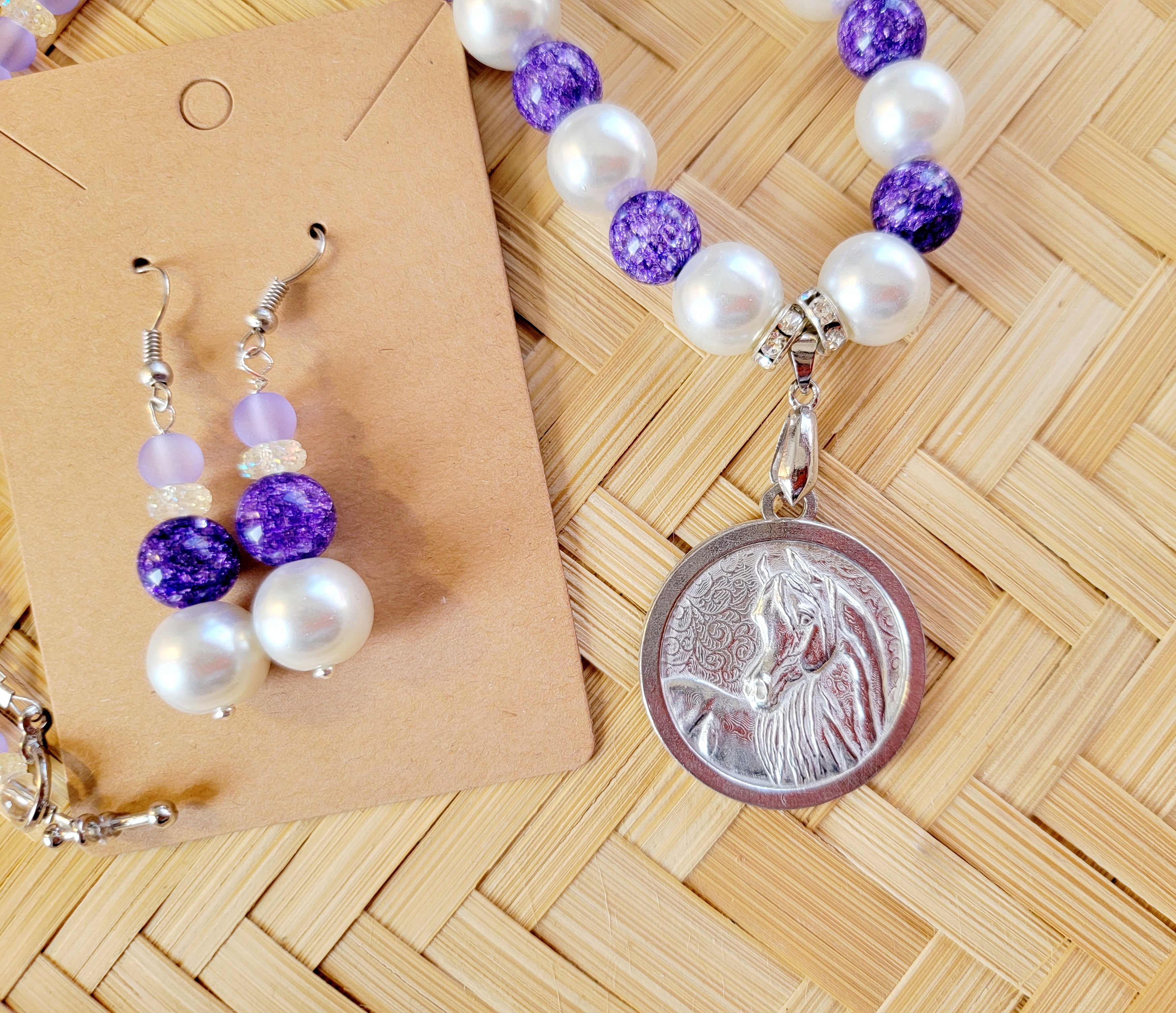 Beaded Arabian Horse Pewter Necklace set